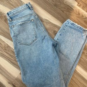 Abercrombie womens 90’s high rise jeans